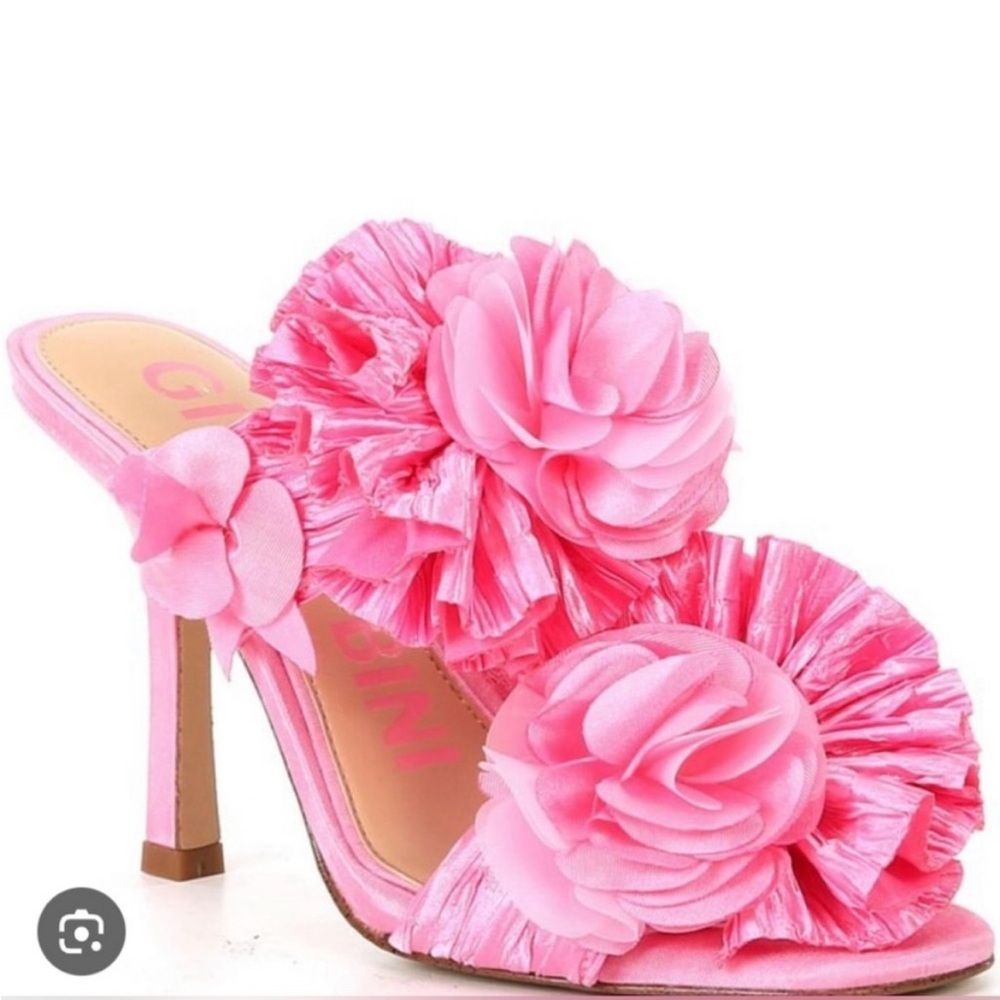 Gianni Bini Pink Flower Heels